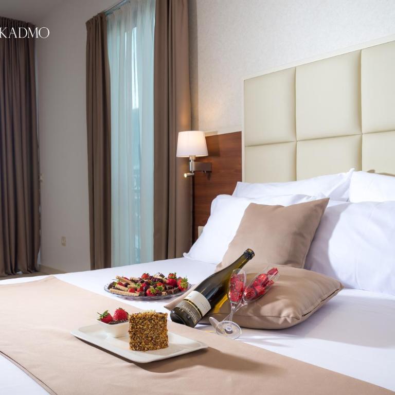 Hotel Kadmo by Aycon - Porodična Soba sa Balkonom - 2