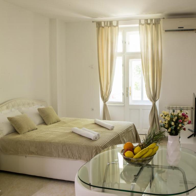 Natalie's Apartment - Apartman - 2