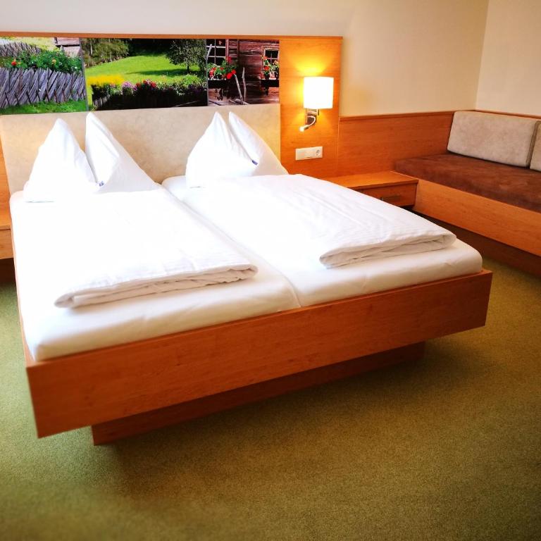 Hotel Restaurant zum Schwan - Dreibettzimmer - 1