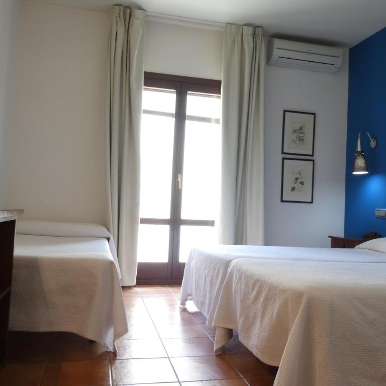 Hospederia de Loarre - Habitación Triple con baño privado - 4