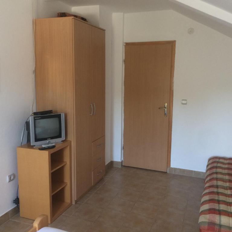Apartments Mrvaljevic - Apartment with Sea View - 6