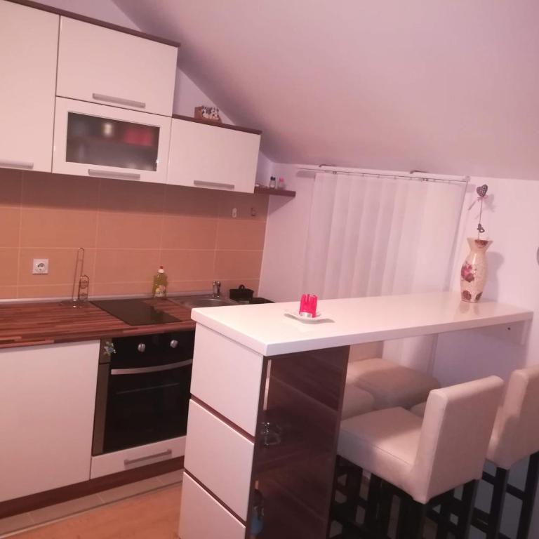 Apartman "Vienna" - Apartment - 10