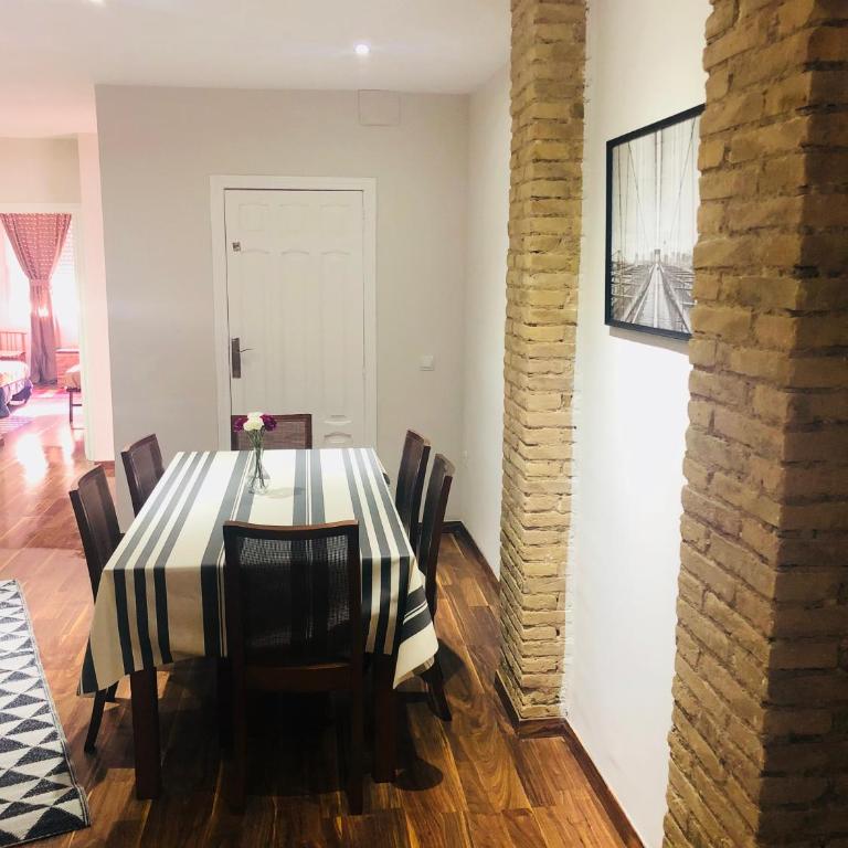 Mar & City Apartment - Two-Bedroom Apartment with Terrace - 7
