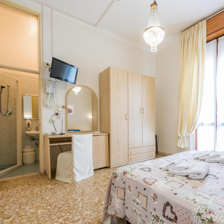 Hotel Stefania - Camera Matrimoniale con Terrazza e Vista Mare - 3