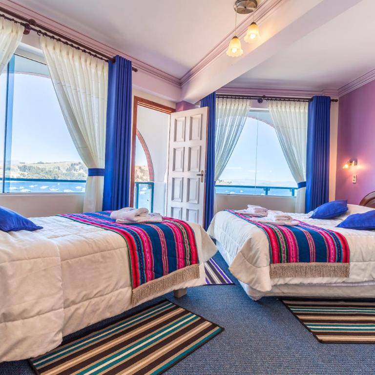 Hotel Lago Azul - Habitación Familiar con balcón y vistas al lago - 3