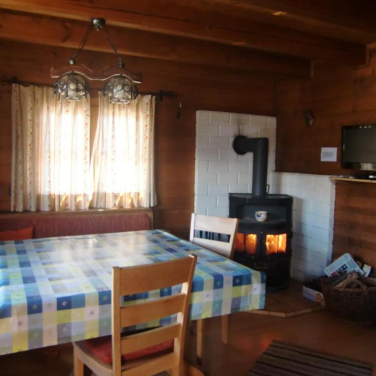 Blockhaus Kathrein - Two-Bedroom Apartment with Balcony - 4