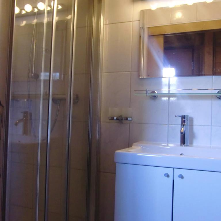 Blockhaus Kathrein - Two-Bedroom Apartment with Balcony - 6