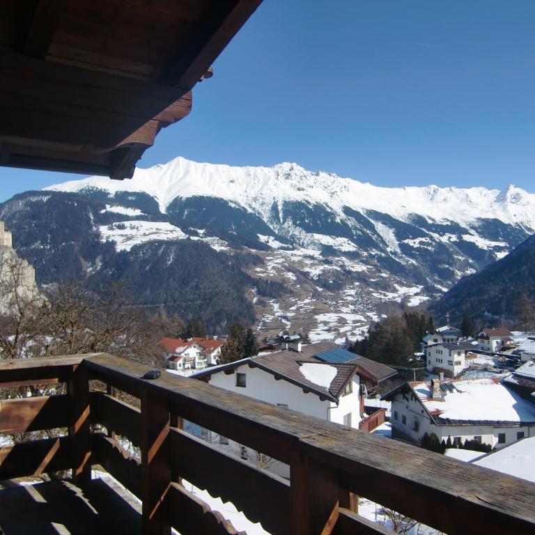 Blockhaus Kathrein - Two-Bedroom Apartment with Balcony - 8