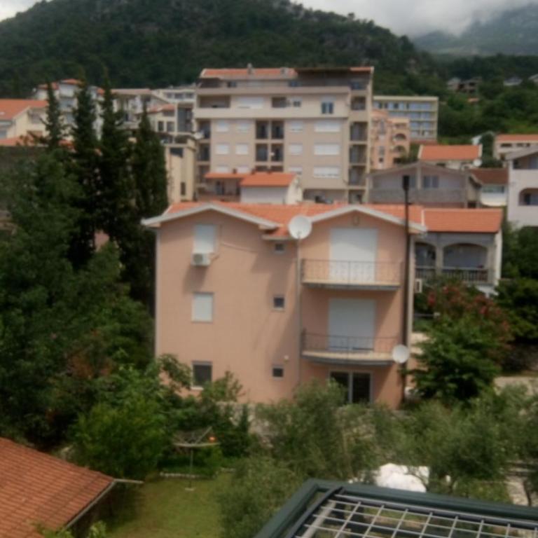 Korolev Apartment - Apartment with Sea View - 4