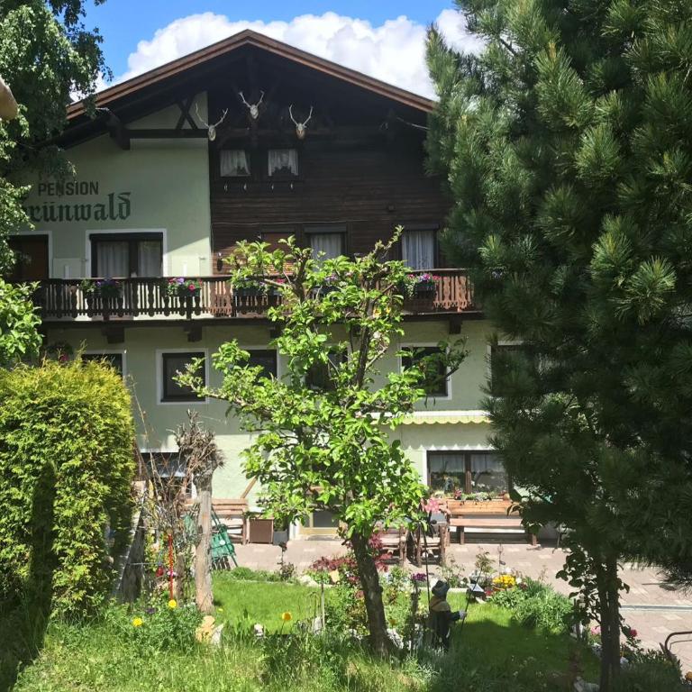 Pension Grünwald - Habitación Doble con aseo compartido - 10