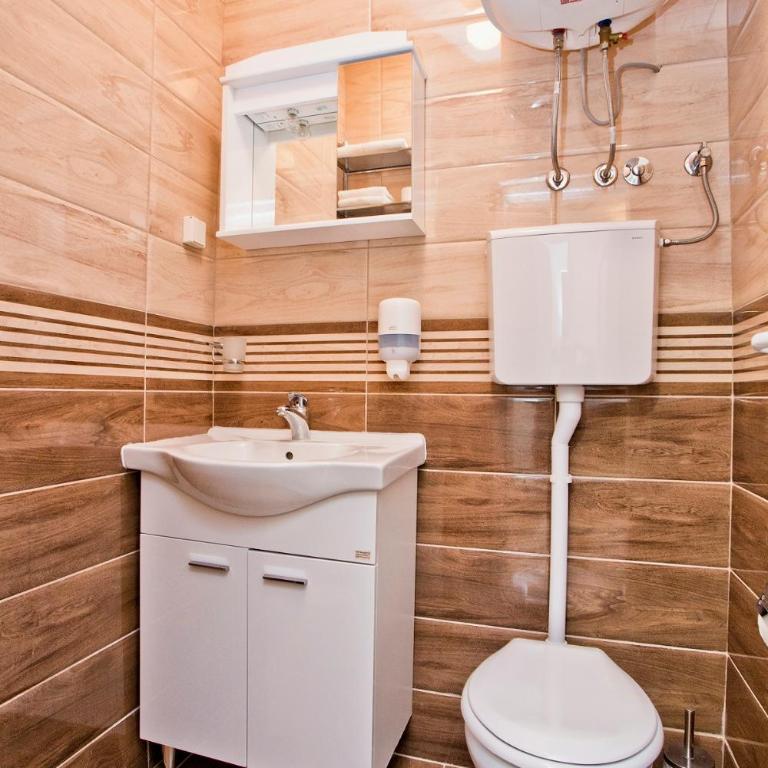 Apartments Obala - Katić - Studio with Terrace - 2