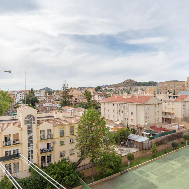 Stunning Spacious City Apartment with free parking - Apartamento - 48