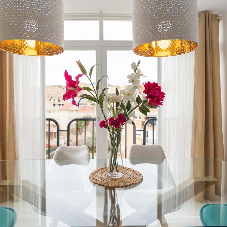 Stunning Spacious City Apartment with free parking - Apartamento - 12
