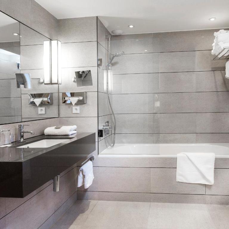 Balmoral Champs Elysées - Suite Deluxe avec Balcon - 2