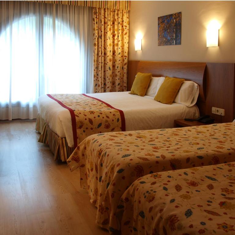 Hotel Guillem & Spa - Habitación Triple con acceso al spa (2 adultos + 1 niño) - 5