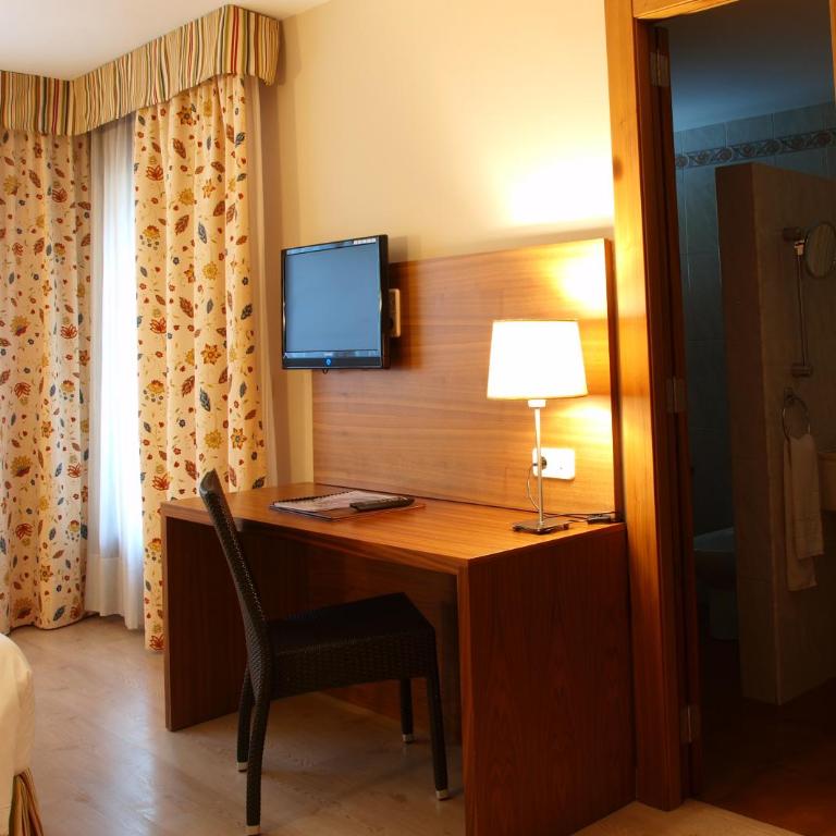 Hotel Guillem & Spa - Habitación Triple con acceso al spa (2 adultos + 1 niño) - 3