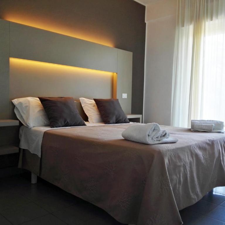 Hotel Desire' - Superior Double or Twin Room - 3