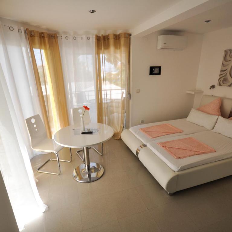 Villa Medusa Apartments - Adults only - - Apartment - Ground Floor - 24