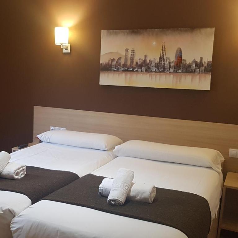 Hostal Barcelona Travel - Superior Double Room with Balcony - 15