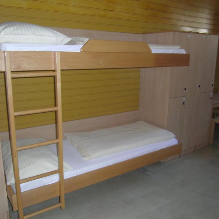 Jugend- und Familiengästehaus Heiligenblut - Bett im Frauenschlafsaal mit 4 Betten - 14