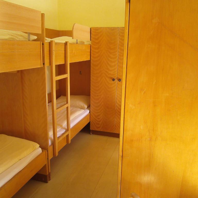 Jugend- und Familiengästehaus Heiligenblut - Bett im Frauenschlafsaal mit 4 Betten - 28