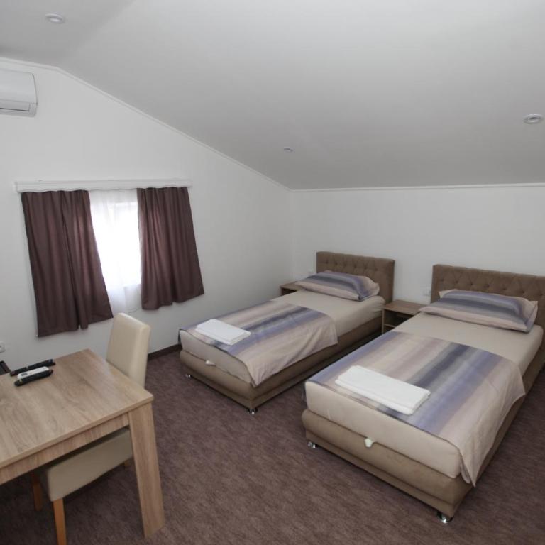 Ninkovic - Deluxe Double or Twin Room - 1