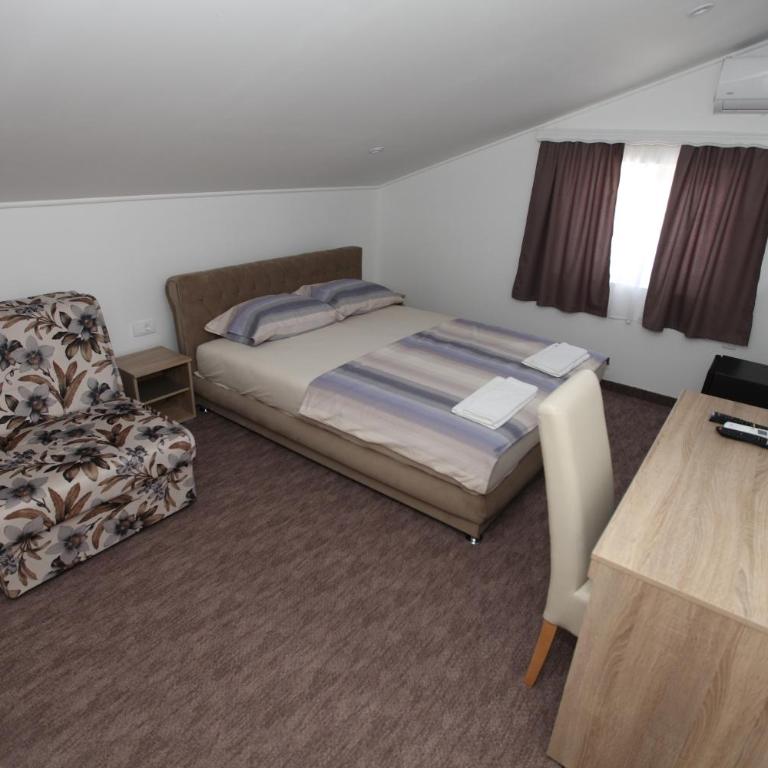 Ninkovic - Deluxe Double Room - 2
