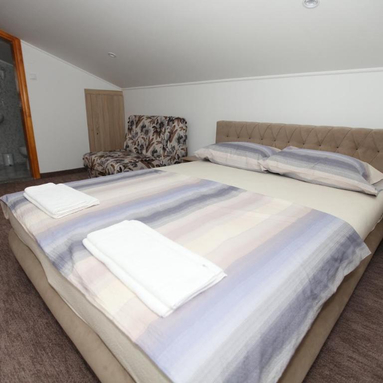 Ninkovic - Deluxe Double Room - 4