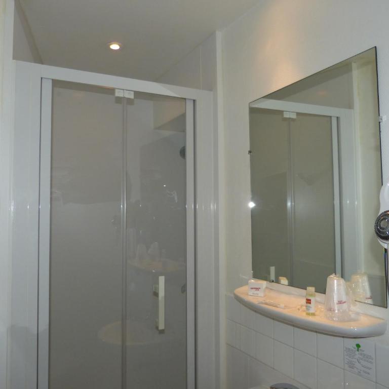 Hôtel Terminus - Chambre Double Standard - 3