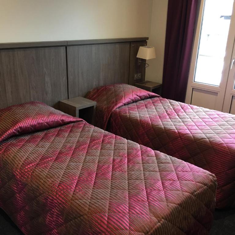 Hôtel Mont-Brison - Chambre Lits Jumeaux avec Douche - 8