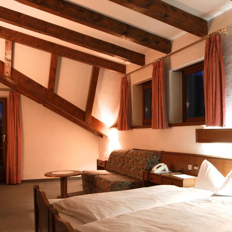 Hotel Weisses Lamm - Camera Matrimoniale con Balcone - 4
