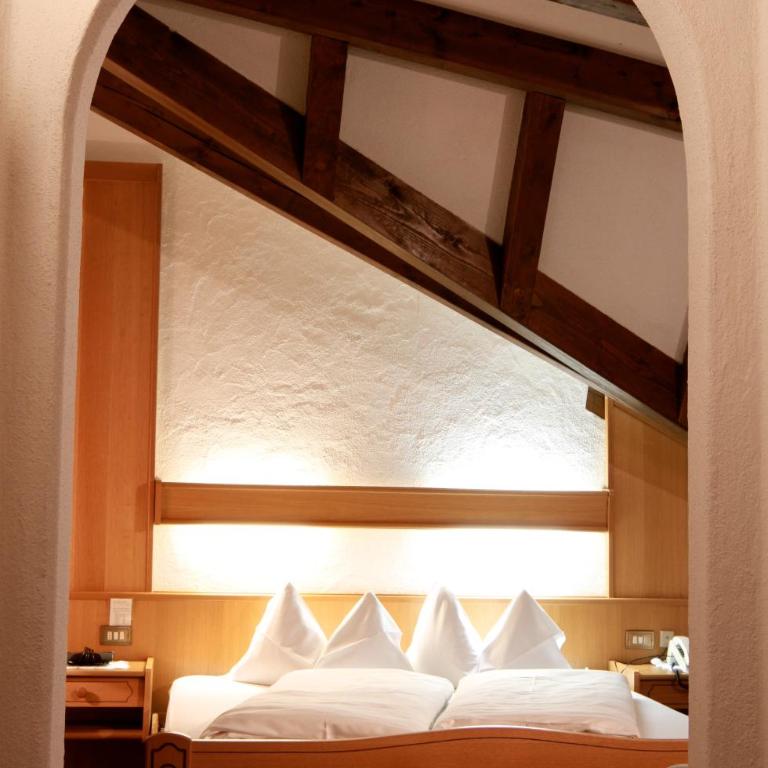 Hotel Weisses Lamm - Camera Matrimoniale - 1