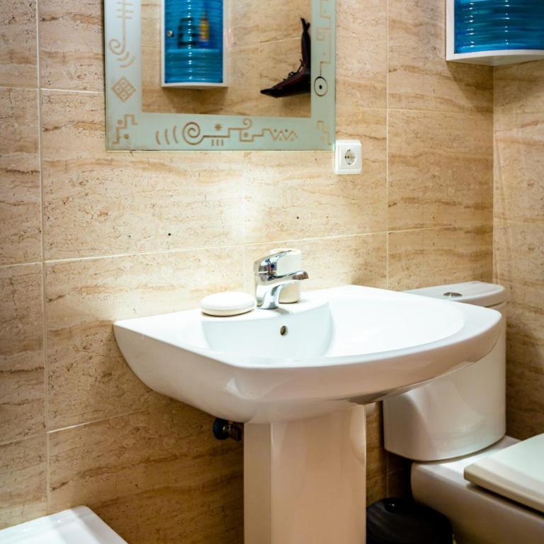 Hola Apartment Benidorm - Apartamento - 20