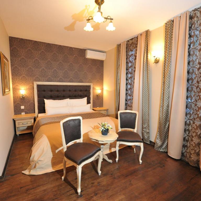 Villa Skadarlija - Standardna Dvokrevetna Soba sa Bračnim Krevetom - 7