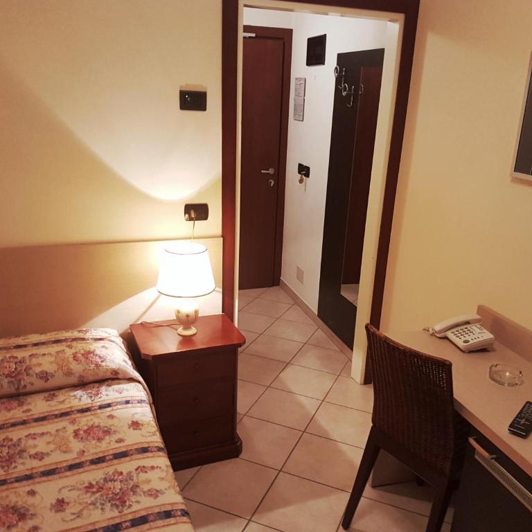 Hotel Bridge - Camera Singola - 5