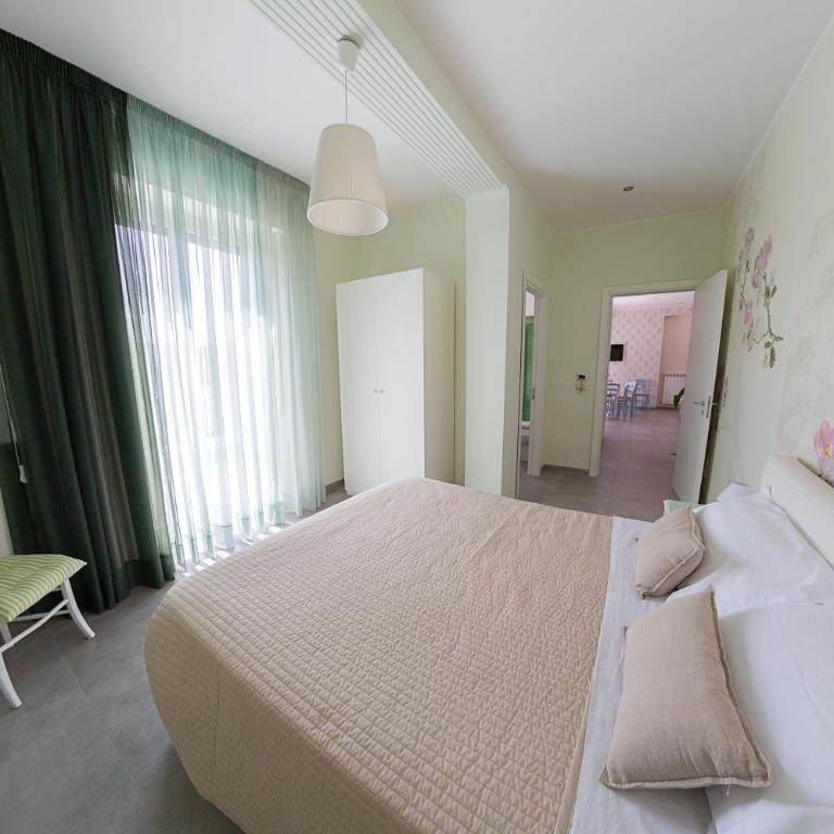 B&B Attico 160 - Deluxe Room - 4