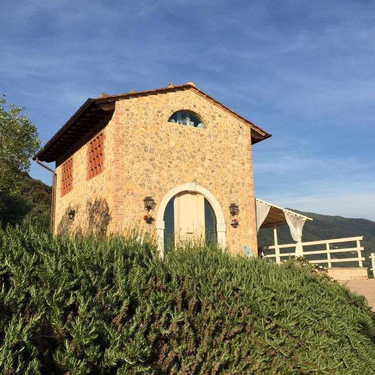 Valuable rustic Tuscan swimming pool, breathtaking view of Camaiore - Villa - 4