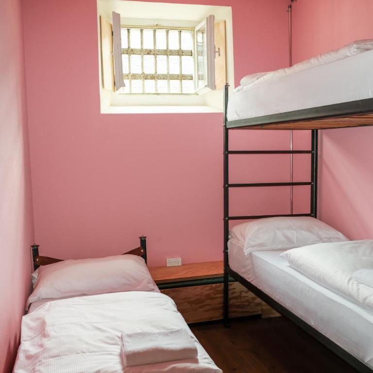 Barabas Luzern - Dreibettzimmer - 1