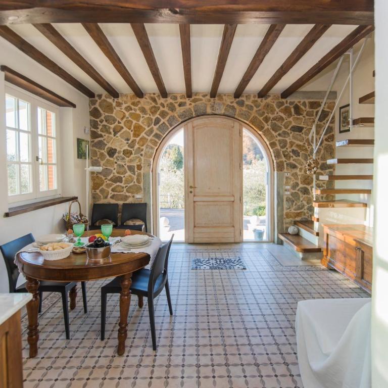 Valuable rustic Tuscan swimming pool, breathtaking view of Camaiore - Villa - 11
