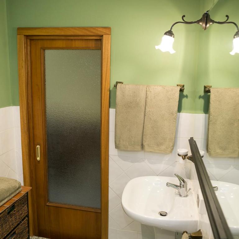 B&B Santa Caterina - Deluxe Double or Twin Room with Balcony - 9