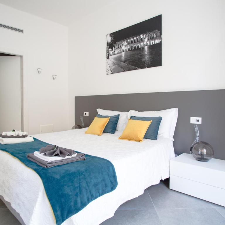 Suite Dreams in Verona - Camera Tripla con Terrazza - 5