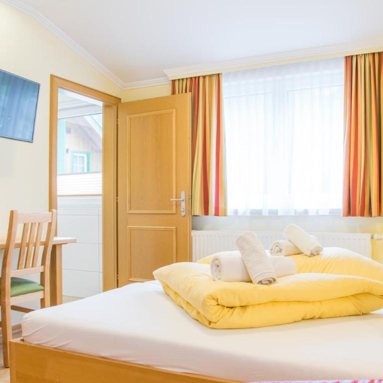 Hotel Gell - Comfort Doppelzimmer - 4