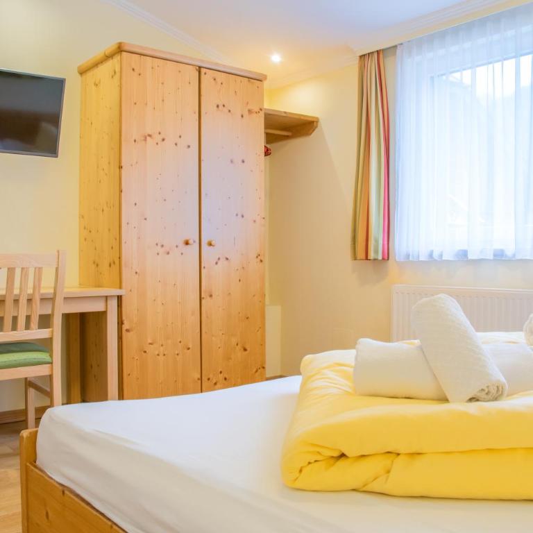 Hotel Gell - Comfort Doppelzimmer - 11