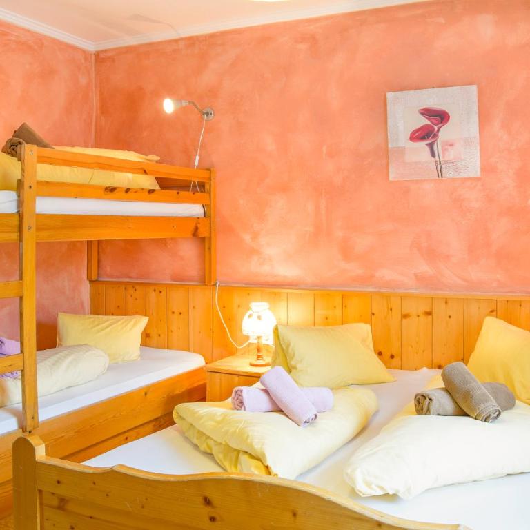 Hotel Gell - Familienzimmer (2 Erwachsene + 1 Kind) - 11