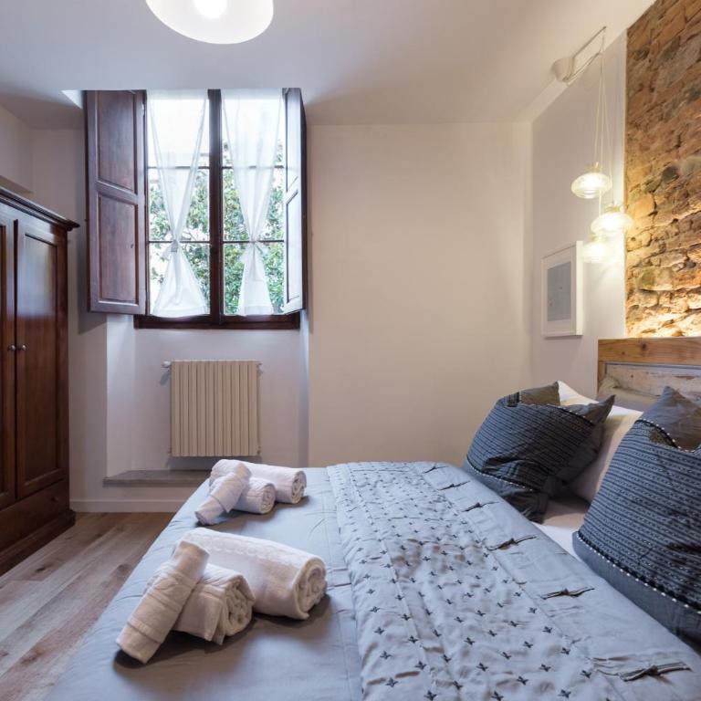 Palazzo Della Nave - Deluxe One-Bedroom Apartment with Garden View - 11