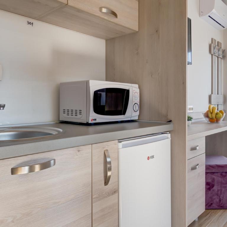 Al Mare apartments Budva - Studio Apartman - 2