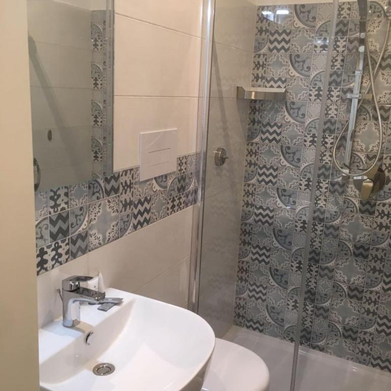 B&B Marconi - Chambre Double avec Salle de Bains Privative - 2