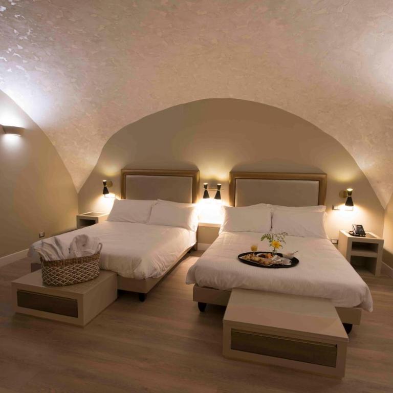 Caruso Place Luxury Rooms & Suites - Suite con Letto Matrimoniale Queen Size - 9