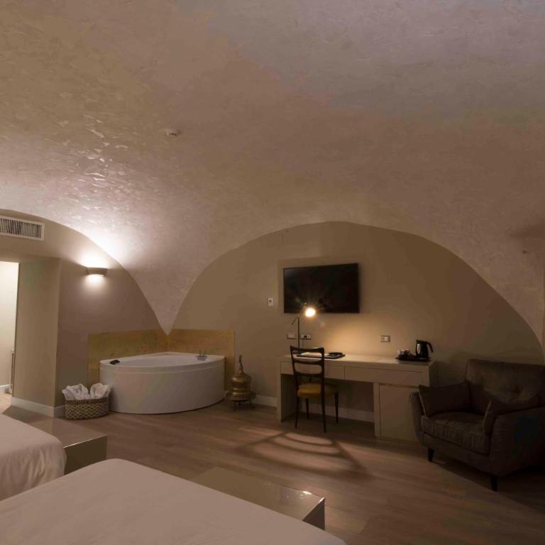 Caruso Place Luxury Rooms & Suites - Suite con Letto Matrimoniale Queen Size - 8
