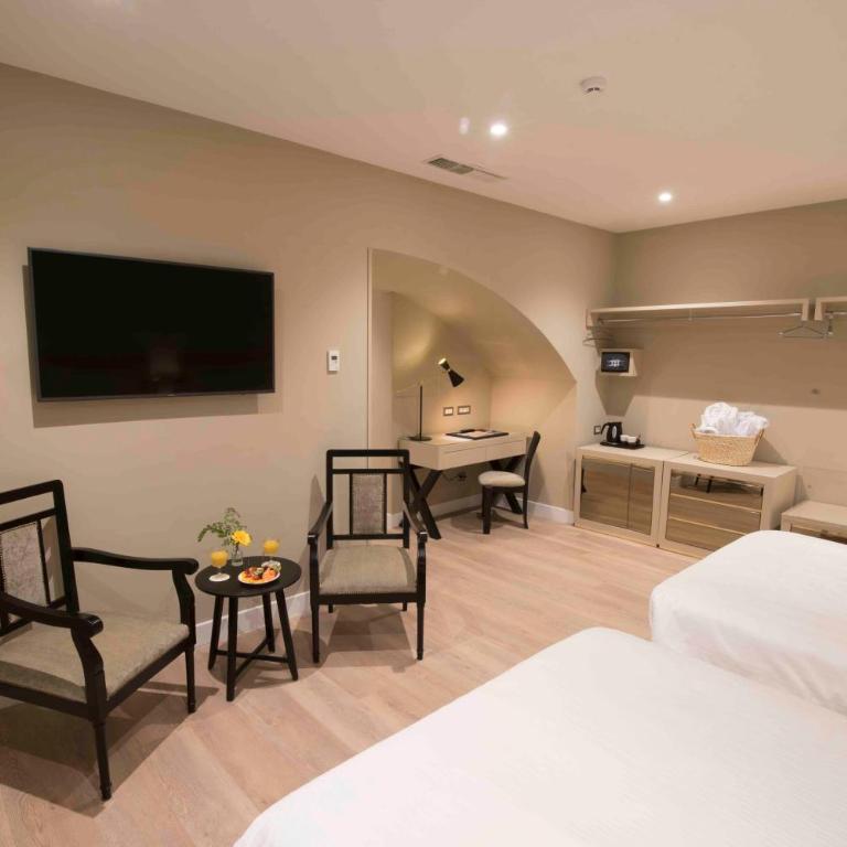 Caruso Place Luxury Rooms & Suites - Suite con Letto Matrimoniale Queen Size - 7